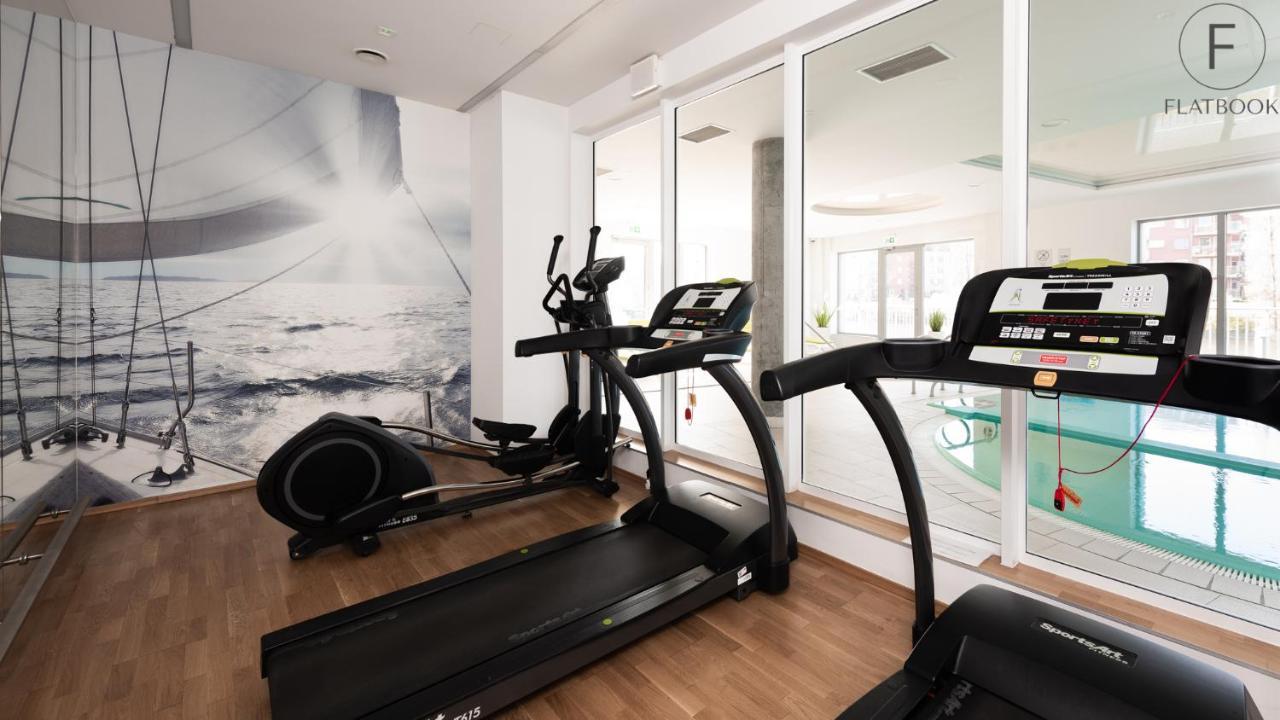 Flatbook Apartments Waterlane Island Spa With Riverview Gdansk Exterior photo
