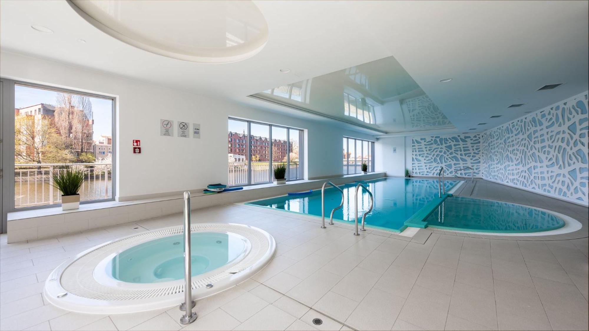 Flatbook Apartments Waterlane Island Spa With Riverview Gdansk Exterior photo